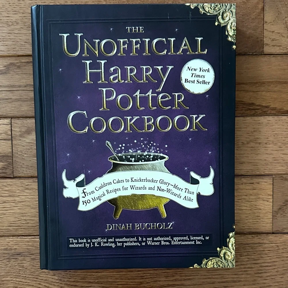 🧙♀️The Unofficial Harry Potter Cookbook by Dinah Bucholz